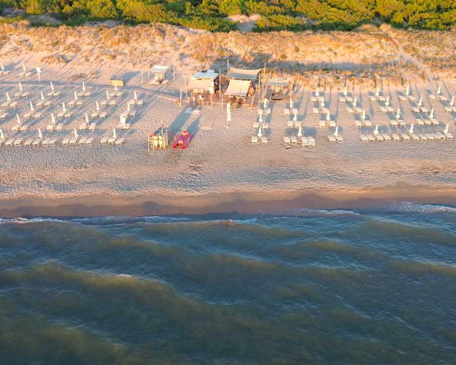 Bagno The Beach Spiaggia Attrezzata Calambrone
