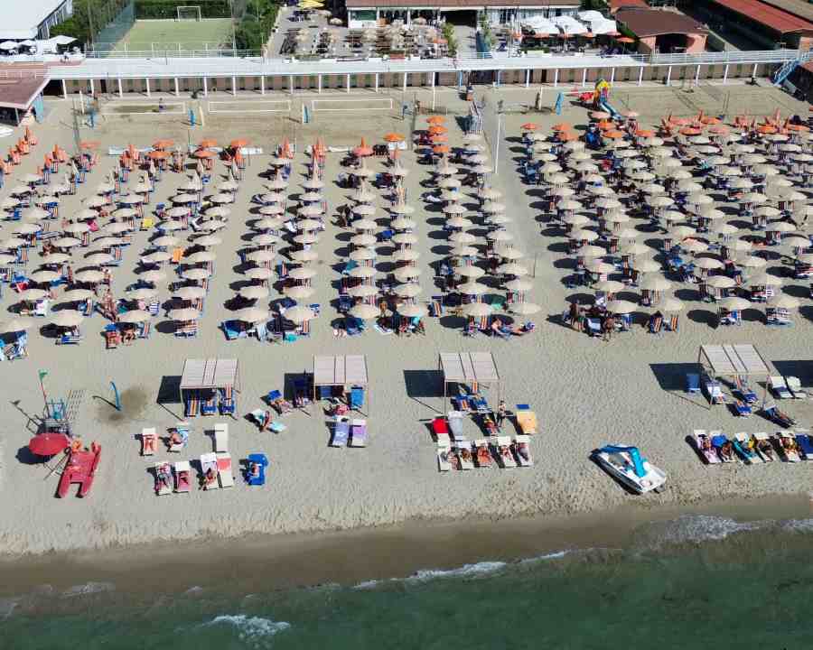 Bagno Roma Tirrenia
